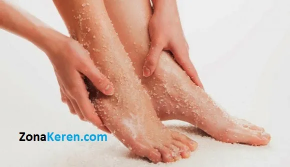 Cara Mengatasi Kulit Kaki Kering & Pecah