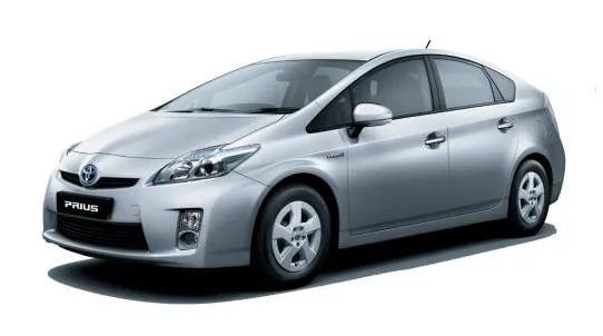 Harga Mobil Toyota Prius