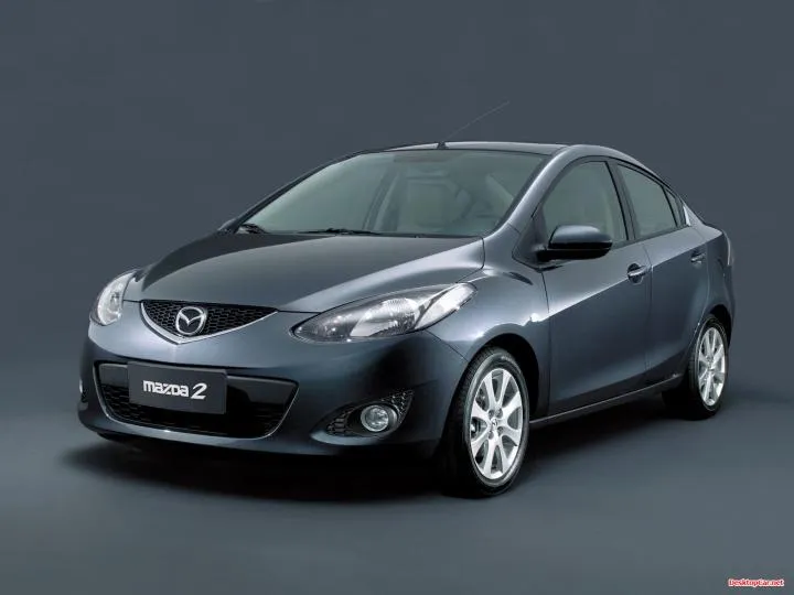 Mazda 2 Sedan