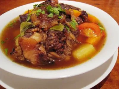 Resep Sop Buntut Sapi - Menu Buka Puasa Mudah dan Praktis