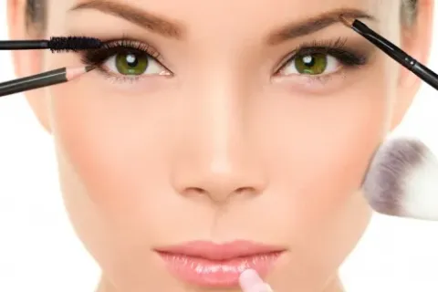 tren makeup paling populer