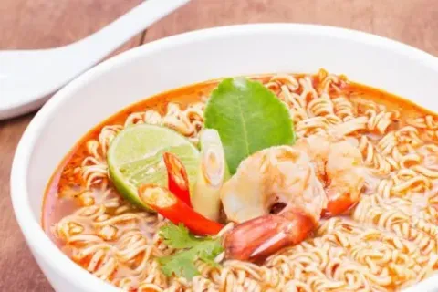 Tips Makan Mie Instan