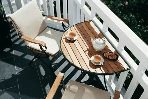 Teras Minimalis dengan Lahan Sempit14