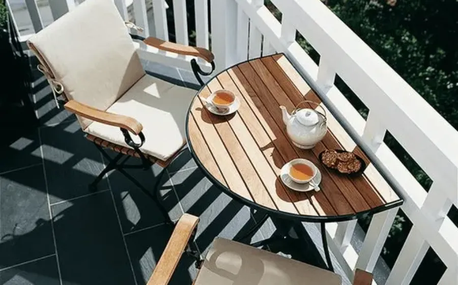 Teras Minimalis dengan Lahan Sempit14