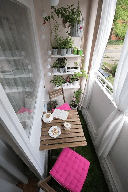 Teras Minimalis dengan Lahan Sempit25