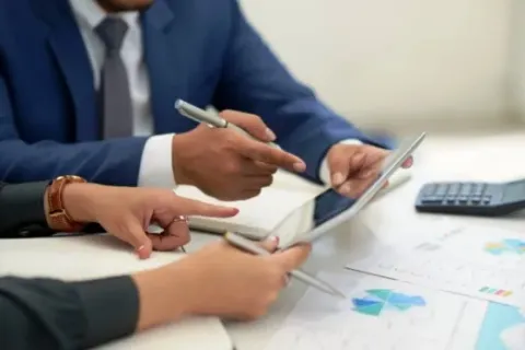 Pihak yang Membutuhkan Jasa Pembuatan Studi Kelayakan