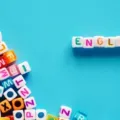 Belajar Mengartikan Kosakata yang Sama pada Kalimat
