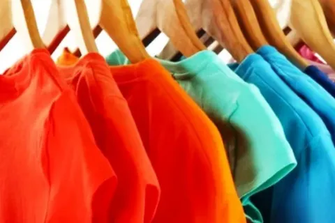 Cara Terbaik Menghilangkan Bau Membandel pada Pakaian yang Bisa Anda Coba