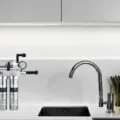 Manfaat Menggunakan Water Purifier di Rumah Anda