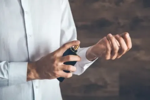 Tips Memilih Parfum Pria Sesuai dengan Karakter dan Kepribadian