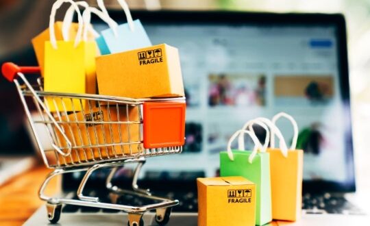 Tips Belanja Online di Marketplace Internasional agar Aman dan Nyaman