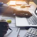 Pilih Mediakonten sebagai Jasa Penulis Artikel untuk Kebutuhan Bisnis Anda