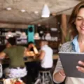 Ketahui Penggunaan CRM untuk Meningkatkan Kinerja Bisnis Restoran