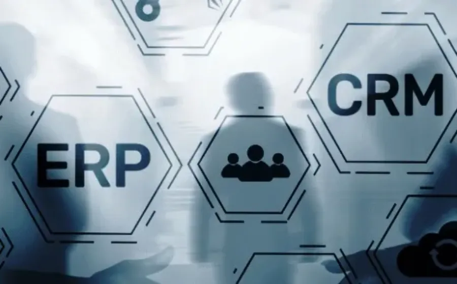 Perbedaan Sistem CRM dan ERP, Manfaatnya bagi Bisnis Anda