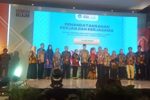 Unmuh Gresik Mitra Strategis Dirjen PAUD Dasmen dalam Program Pemulihan Pembelajaran
