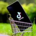 Keunggulan Jualan Online Melalui TikTok untuk Mendongkak Omzet Usaha Anda
