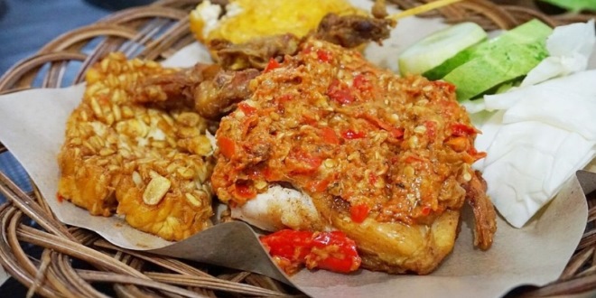 Makanan Indonesia dengan Bahan Dasar Ayam, Kekayaan Kuliner Nusantara yang Menggugah Selera