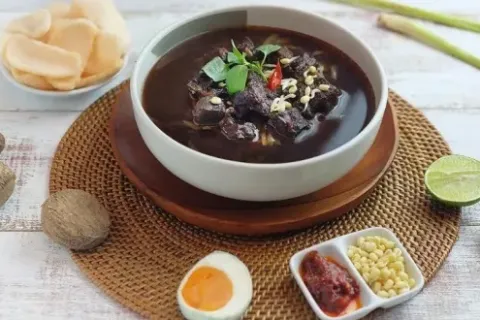 Kuliner Khas Jawa Timur yang Populer dan Patut Kamu Coba, dari Rawon hingga Rujak Cingur