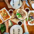 Rekomendasi Restoran di Bali untuk Makan Bersama Keluarga dengan Menu Halal dan Lezat