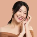 Tips Perawatan Kulit Ala Selebriti yang Bikin Wajah Glowing dan Sehat Seperti Artis Korea