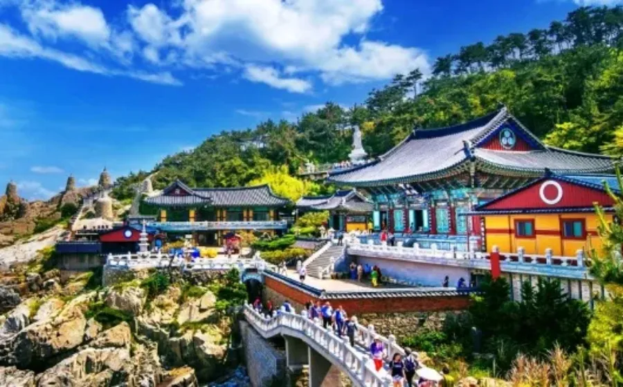 Korea Selatan untuk Traveler Hemat, Panduan Eksplorasi Seoul dan Busan