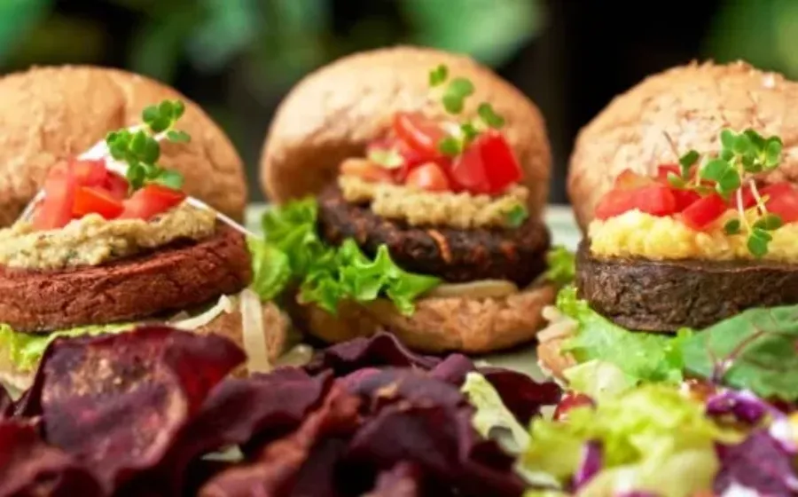 Rekomendasi Restoran Vegan di Indonesia yang Bisa Kamu Coba