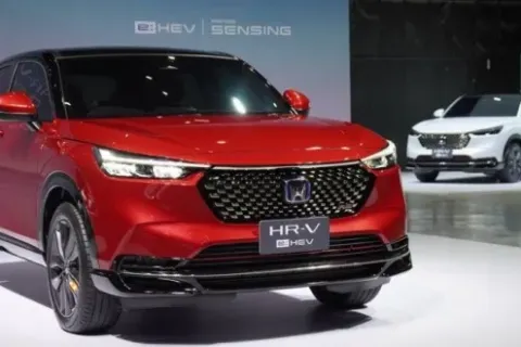 Alasan Mobil Hybrid Lebih Cocok untuk Pasar Indonesia Dibanding Mobil Listrik