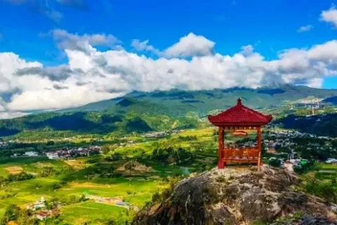 Pesona Alam Tawangmangu, Tempat Healing Paling Adem di Lereng Lawu