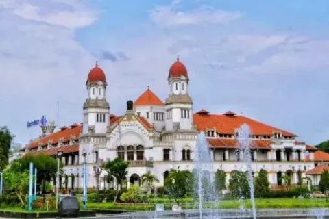 Sejarah Lawang Sewu Semarang yang Penuh Misteri dan Pesonanya yang Bikin Penasaran