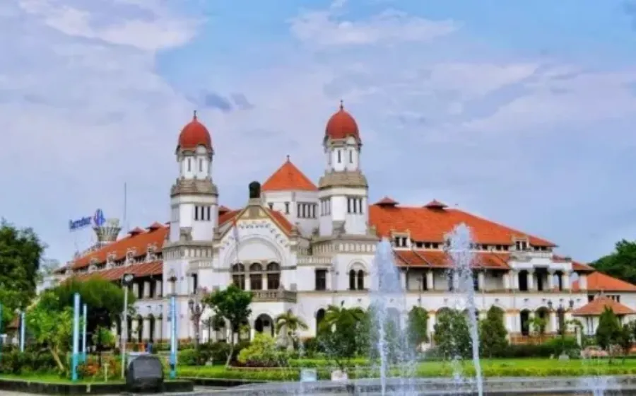Sejarah Lawang Sewu Semarang yang Penuh Misteri dan Pesonanya yang Bikin Penasaran