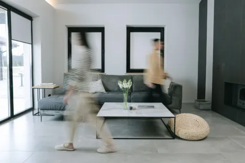 Tips memilih furnitur rumah yang tepat untuk menciptakan ruangan estetik dan nyaman